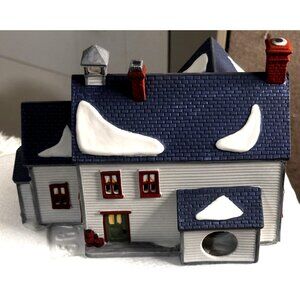 New England Village Series Pennsylvania Dutch Farmhouse Porcelain Lighted House